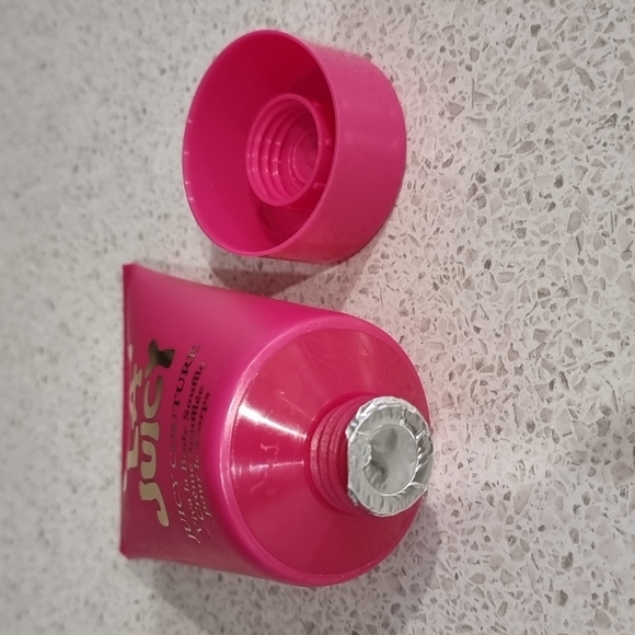 Juicy Couture Body Souffle 125mls And Guess Dare Body Lotion 200mls - Picture 6 of 10